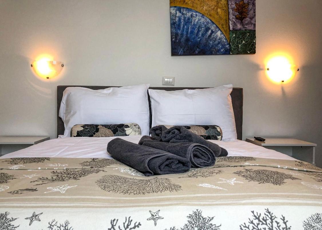 Seafront 2-Bedroom Apartment Nika - ราบัซ ภายนอก รูปภาพ